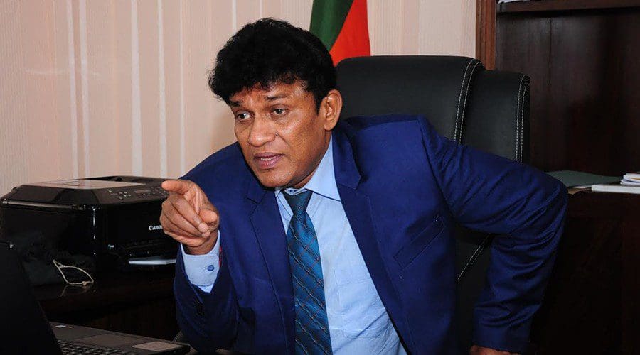 நாமலின் ருவிற்றர் பதிவுக்கு மனோ கணேசன் பதிலடி!! 1 மனோ கணேசன்