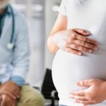 1800x1200 pregnant woman and gynecologist other