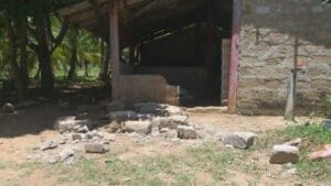 ஆட்டுக் கொட்டகை இடிந்து வீழ்ந்ததில் சிறுவன் பலி!! 3 31.08 6 711x400 1