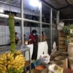 வர்த்தக நிலையத்துக்குள் பெற்றோல் குண்டு வீச்சு!!