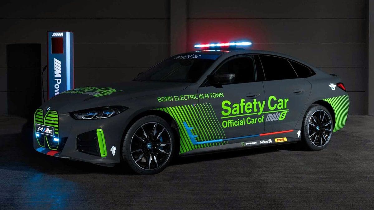 BMW i4 M50: மின்சாரத்தில் இயங்கும் BMW - நவம்பரில் விற்பனைக்கு