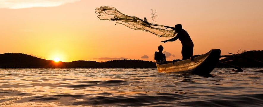 தொழிலுக்கு சென்ற மீனவர் மாயம்!!