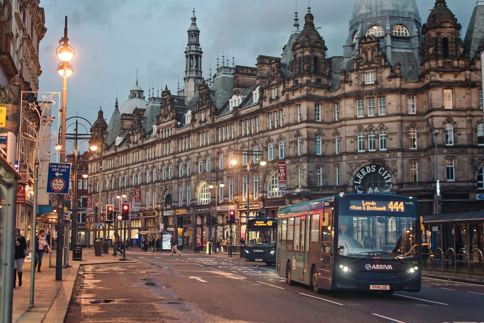 லண்டனில் உச்சத்தைத் தொடும் வெயில் - மாத இறுதியில் வெள்ளப்பெருக்கு !!!!