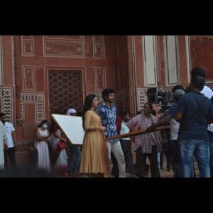 தாஜ்மகாலில் லேட்டஸ்ட் கிளிக்! - வைரலாக்கும் ரசிகர்கள் 6 shiv