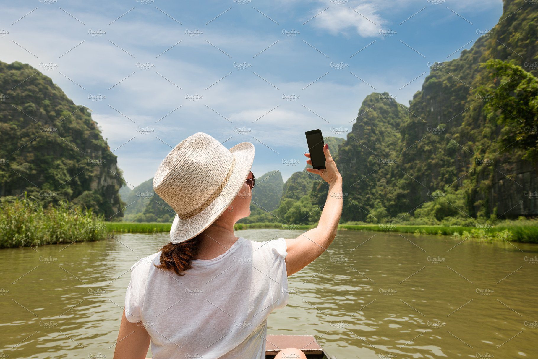 செல்பி எடுக்க 444