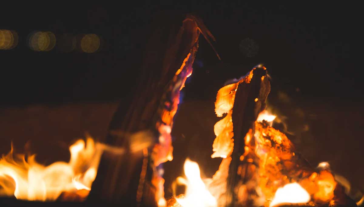 மனைவியை எரித்த கணவன்d