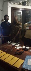 யாழில் வன்முறைக்கு தயாரான கும்பல் கைது!! 5 1628930f 7dab 4bef 86db 1a8328aa6ce3