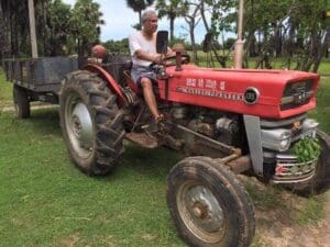 ஏர்பூட்டி வயல் உழுத சுமந்திரன் எம்.பி. 11 244329109 3079961755660644 6313109018040435687 n