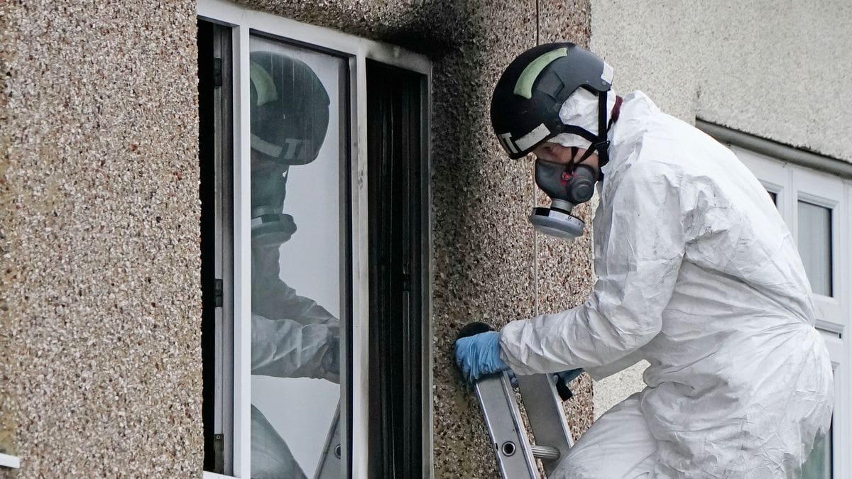 தீயில் கருகிய தமிழ் குடும்பம் -பரிதாபமாக 4 பேர் சாவு!! 5 2