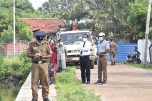 தகர்க்கப்பட்ட பாரிய நீர்த்தாங்கி: அரிய வகை உயிரினம் மீட்பு! 6 WhatsApp Image 2021 11 15 at 6.19.23 PM