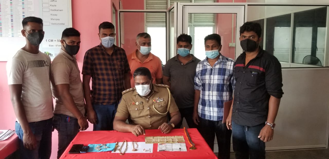 c842803d 7f9c 402b a1f0 0ec7df37819f 1