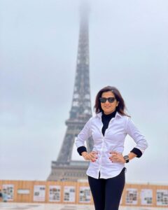 ஈபிள் டவரில் கலக்கும் டிடி - வைரலாகும் புகைப்படம் 3 dd 16112021m1 1