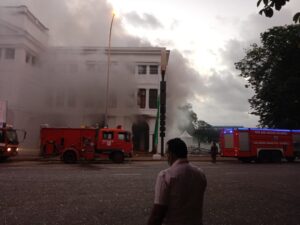 கட்டுப்பாட்டுக்குள் கொண்டுவரப்பட்ட தீ பரவல்! 3 image aed8069b03