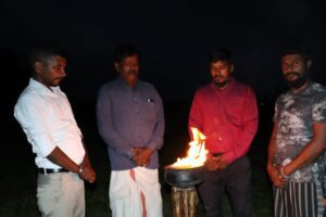 அளம்பில் பகுதியில் உணர்வெழுச்சியுடன் சுடரேற்றி அஞ்சலித்தார் ரவிகரன் 7 ravikk