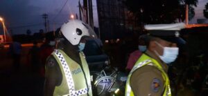 உங்களின் பாதுகாப்பிற்காக நாம்: துவிச்சக்கர வண்டிகளுக்கு ஸ்டிக்கர் 5 Jaffna Sticker 02