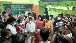 புதிய யுகம் நோக்கிப் பயணிப்போம்: சஜித் அழைப்பு! 4 Sajith karavetti 02