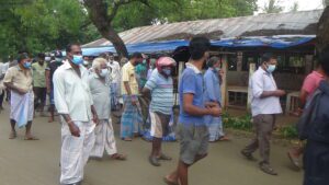 புதிய வியாபாரிகளுக்கு இடம் ஒதுக்கீட்டை ஏற்க முடியாது: கொதித்துப்போன வியாபாரிகள் 7 Sankanai 05
