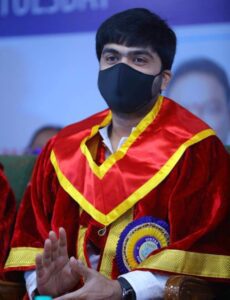 சிம்புவை கௌரவப்படுத்திய வேல்ஸ் பல்கலைக்கழகம் (படங்கள்) 6 Simbu02