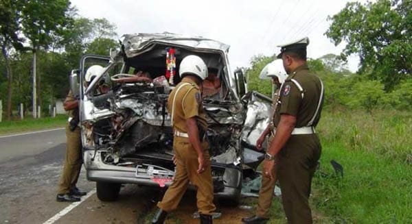 கொழும்பில்