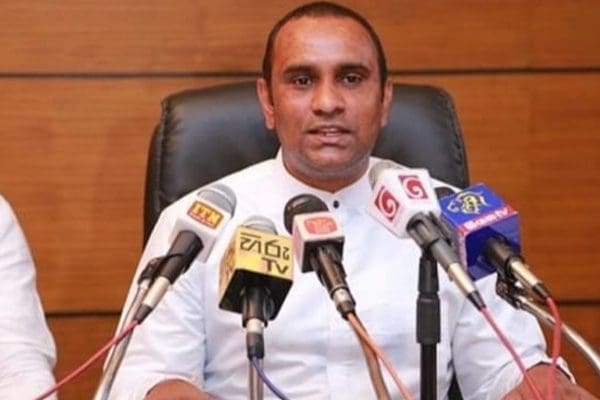 கௌரவமாகப் பதவி விலக வேண்டும் கோட்டா! - சஜித் அணி அழுத்தம் 1 சமிந்த விஜேசிறி