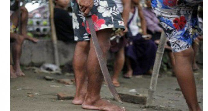 வாள்வெட்டுத் தாக்குதல்