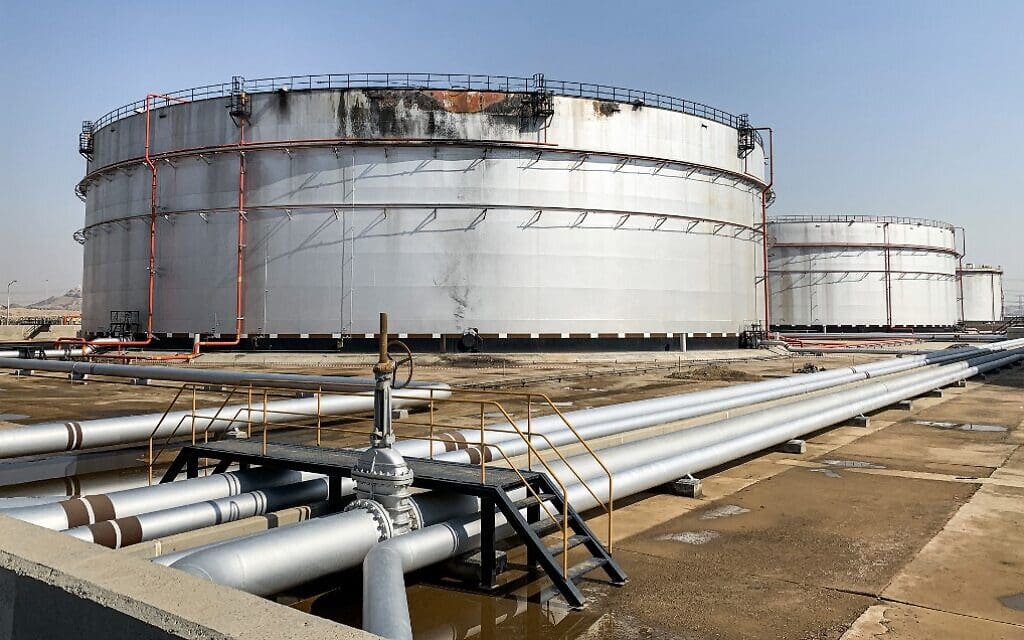 000 96C96P e1616169165456 1024x640 1