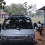 வானில் வந்து ஆலயத்தில் சங்கிலி அறுப்பு!