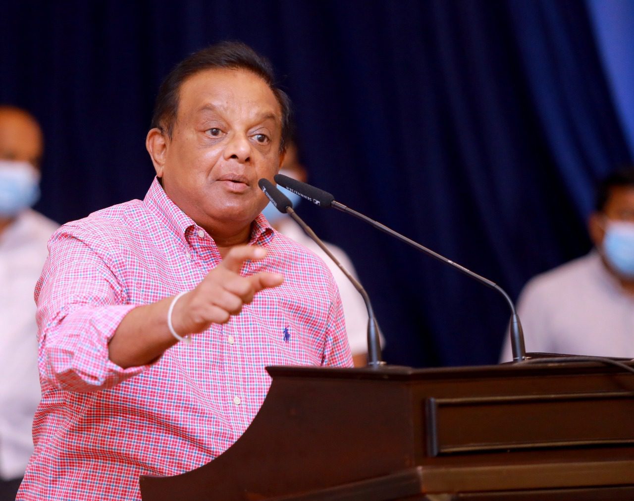 எந்தச் சந்தர்ப்பத்திலும் மஹிந்த பதவி விலகார்! - சி.பி. திட்டவட்டம் 1 சி.பி.ரத்நாயக்க