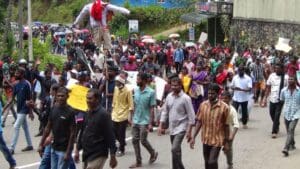 அரசுக்கு எதிராக கொட்டகலையில் பாரிய ஆர்ப்பாட்டம்! - பெருமளவானோர் பங்கேற்பு! 25 04