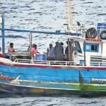 படகில் போதைப்பொருட்களுடன் 6 பேர் கைது