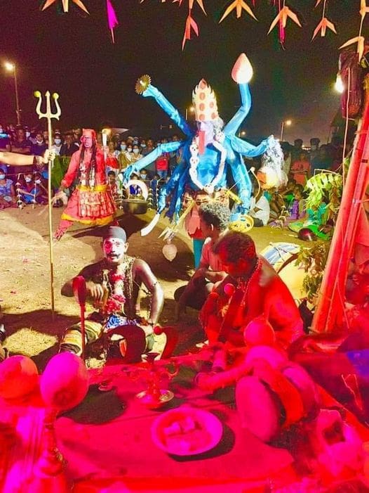 போராட்டக் களத்தில் காளிக்குப் பூஜை