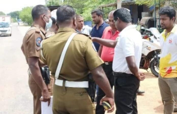 வவுனியாவில் ஊடகவியலாளர்கள் மீது தாக்குதல் மூவர் கைது