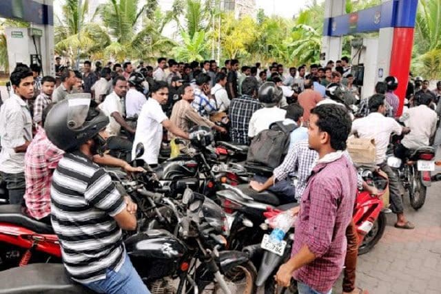 வாகனங்களுக்கு எரிபொருள்