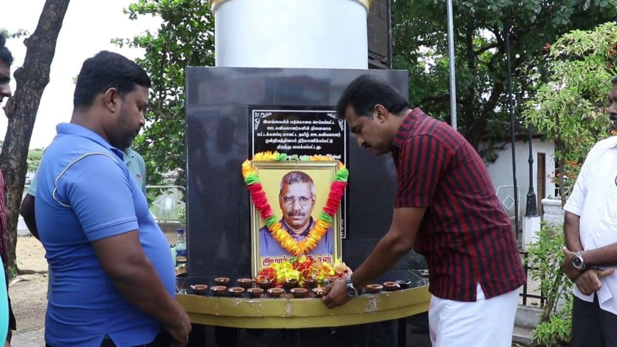 681b5337 f1bb 49ee 909d fbd9f9179f28