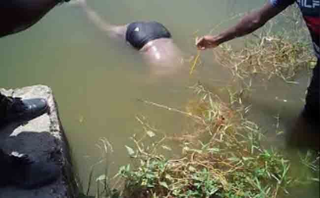 நீர்வீழ்ச்சியிலிருந்து சிறுவனின் சடலம் மீட்பு! 1 சிறுவனின் சடலம் மீட்பு e1654603035709