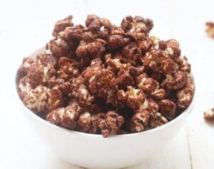 குழந்தைகள் விரும்பும் சொக்லேட் பாப்கார்ன் 3 ChocolatePopcorn2 475x375 1