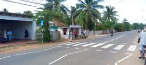 யாழில் பொது போக்குவரத்துக்கள் முடங்கின! 3 23 3