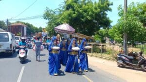 யாழில் வியக்க வைத்த பூப்புனித நீராட்டு விழா!! 6 20220815 112339 1