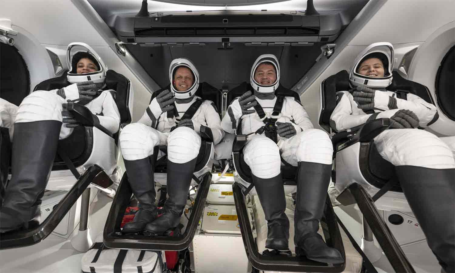 1776990 astronauts