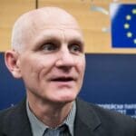 d7624737 ebd4 4198 891b 529b43be4bbb