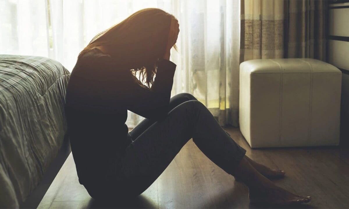 1785309 women depression