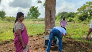 வன்னிவிளாங்குளம் துயிலும் இல்லத்தில் சிரமதானம் 3 image 016c8b7d32