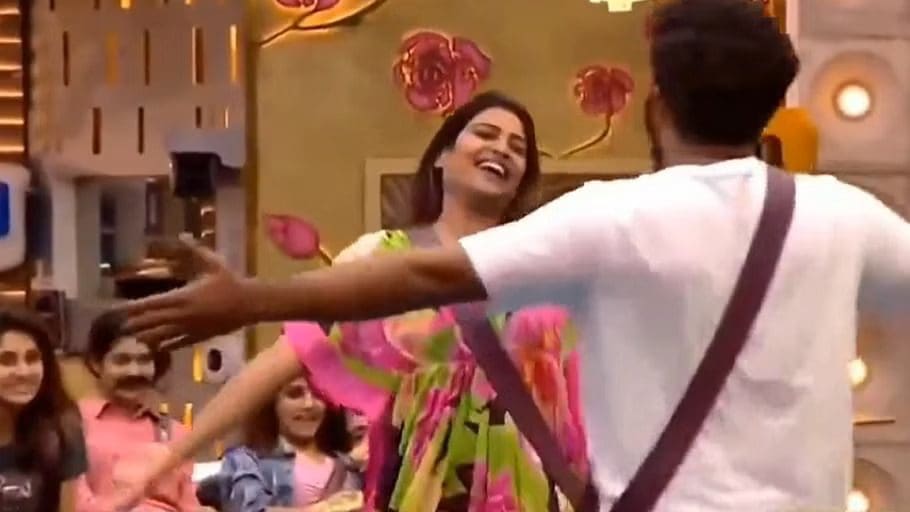 vikramanmaheshwari121122 4