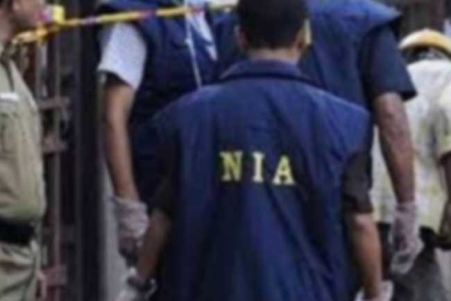 1671508904 1671505614 Arrested L