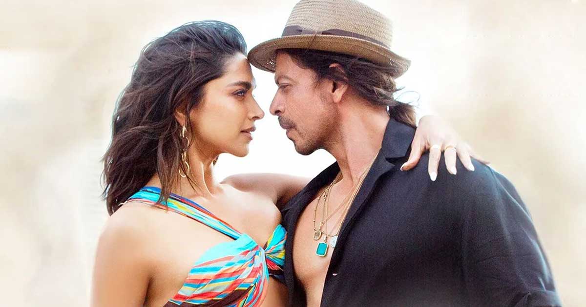 pathaan shah rukh khan deepika padukones sizzling chemistry in new song besharam rang left fans gasping for air netizens thirsty comments are to watch out for 001