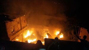 கொட்டகலையில் தீ விபத்து - ரூ.3 கோடி நட்டம் 9 image d39dd567cd