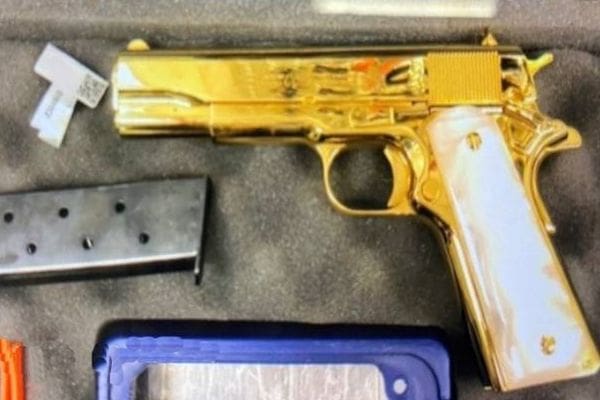 12esLOManJORH3bLlgcT 1