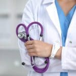 சிறிலங்காவில் தொடரும் நெருக்கடி - நாட்டை விட்டு வெளியேறும் வைத்தியர்கள்..!