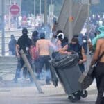 பற்றியெரியும் பிரான்ஸ்