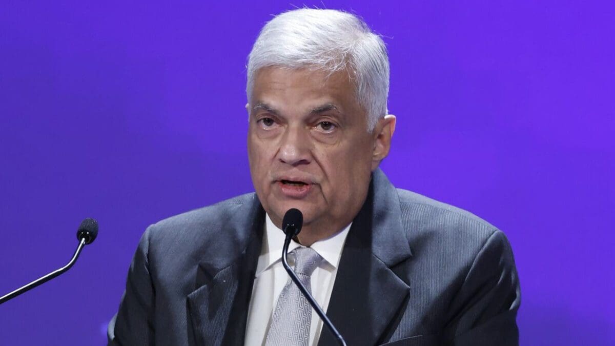 ரணிலின் கதிரையைச் சுற்றி மொட்டுக் கட்சியினர்